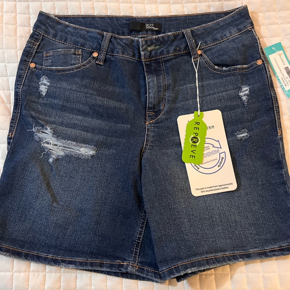 1822 Denim Distressed Blue Jean Shorts